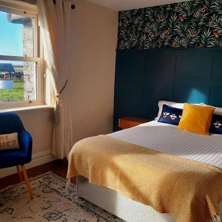 Cliffs View Self Catering @ Limestone Lodge Дулин Екстериор снимка