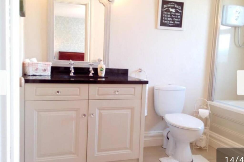 Cliffs View Self Catering @ Limestone Lodge Дулин Екстериор снимка